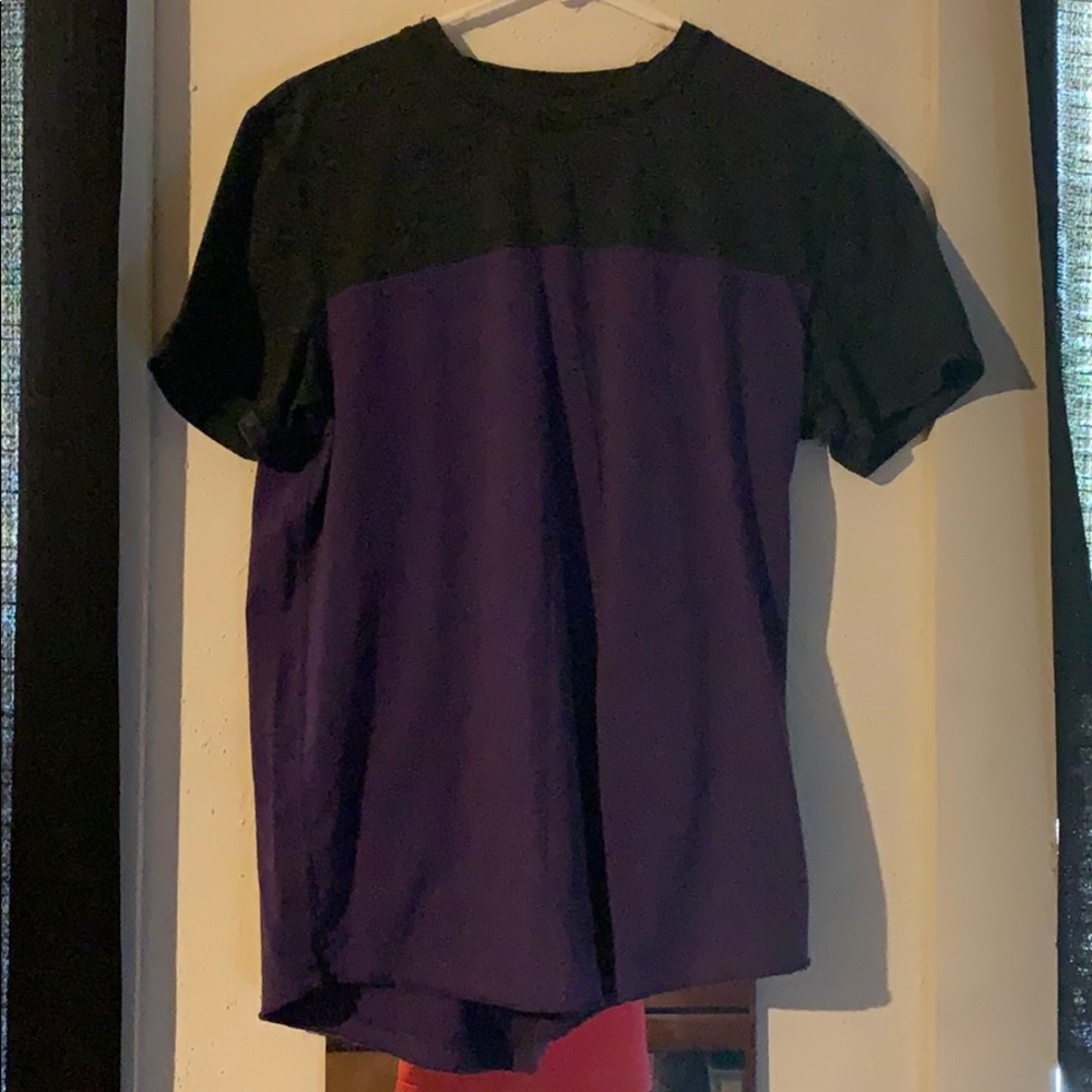 Purple and black american eagle flex tee